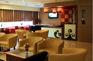 Treva International Hotel Джакарта Екстериор снимка