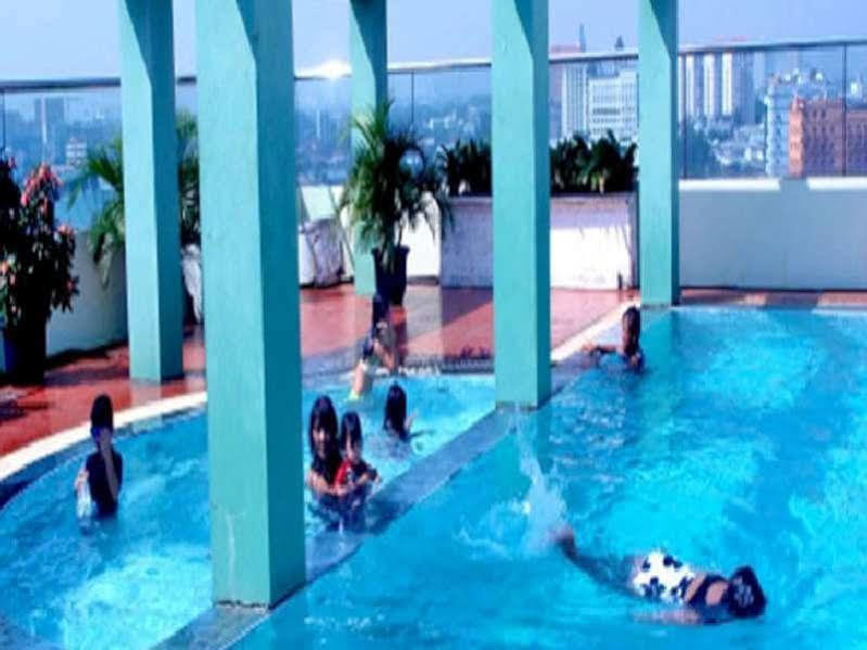 Treva International Hotel Джакарта Екстериор снимка
